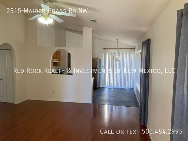 Building Photo - 3 bedroom home available now.