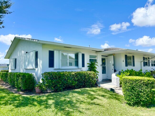 Foto del edificio - 2766 Emory Dr W