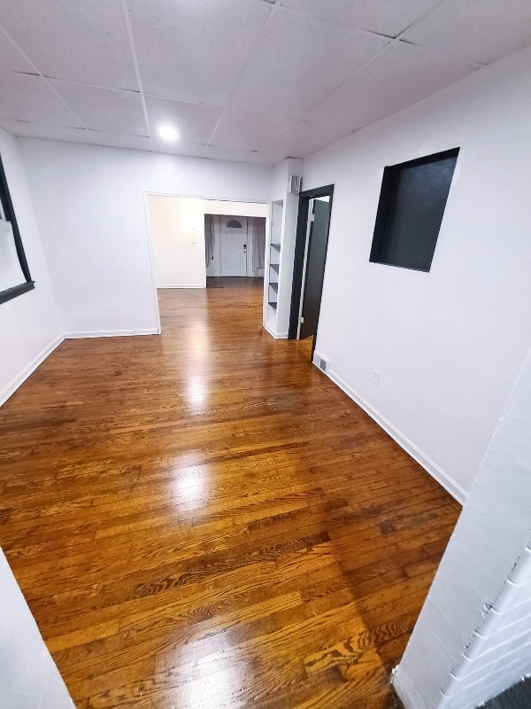 Foto del edificio - 636 W 17th St