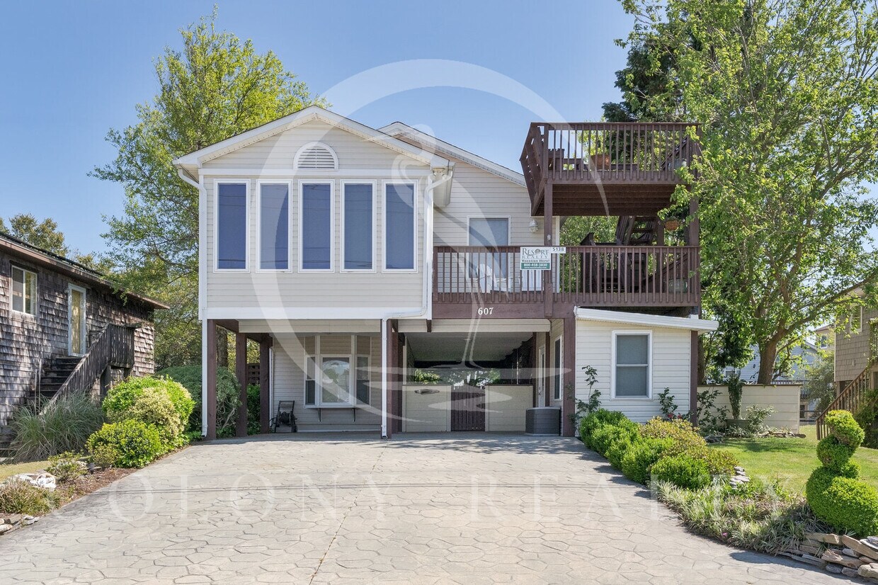 607 W Durham St, Kill Devil Hills, NC 27948 House Rental in Kill Devil Hills, NC