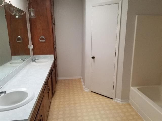 Building Photo - 480 Cherokee Ct S