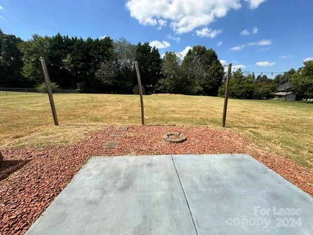 Foto del edificio - 139 Miller Farm Rd