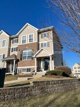 Building Photo - 112 Lakeshore Dr