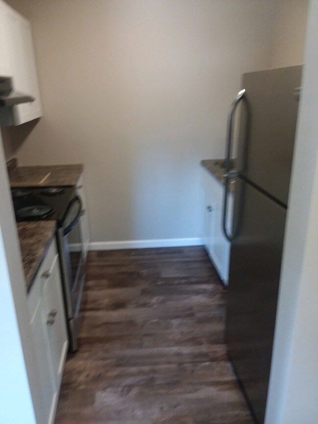 KITCHEN - 150 London Rd