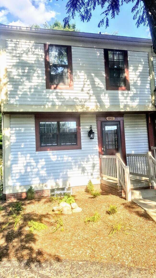 1862 Beechwood Ave NE Unit 1862, North Canton, OH 44720 Condo for