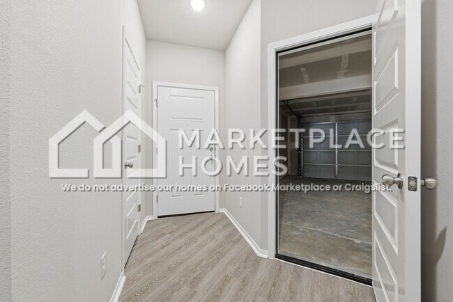 Building Photo - 8903 Preston Wood Dr