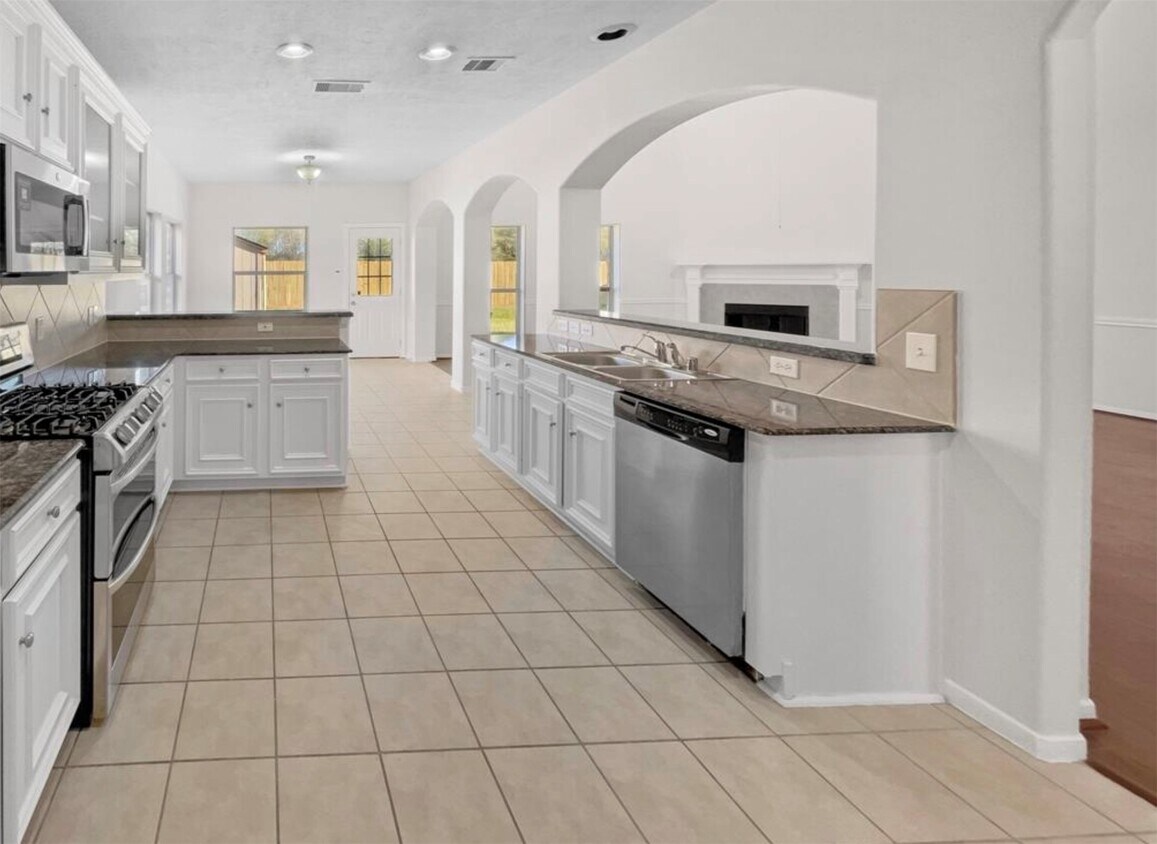 Foto principal - 622 Manchester Trail Dr