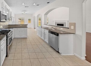 Building Photo - 622 Manchester Trail Dr