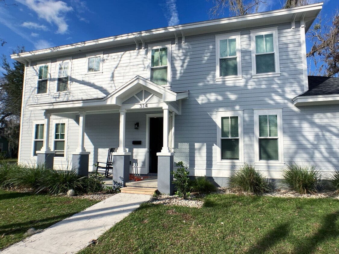 Primary Photo - Porter's - New 5 Bedroom, 5 Bathroom House
