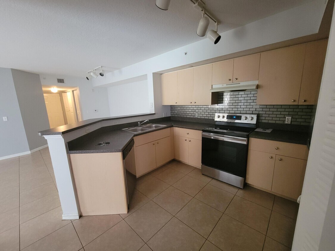 4101 San Marino Boulevard 107 West Palm B... - 4101  San Marino Boulevard 107 West Palm B...