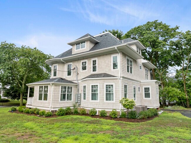 Foto del edificio - 389 Spring Ave