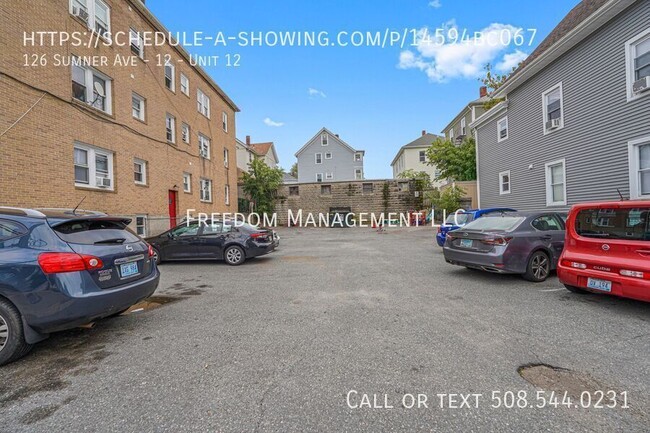 Building Photo - 126 Sumner Ave