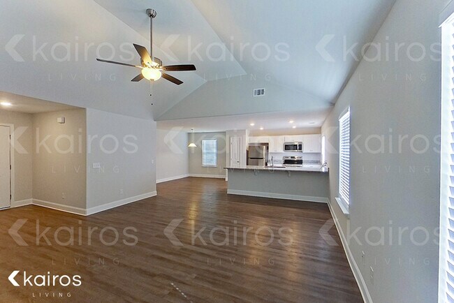 Building Photo - 102 Dawn Ct.