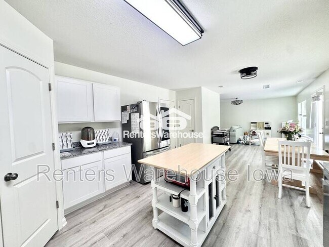 Foto del edificio - 375 Hillside Dr