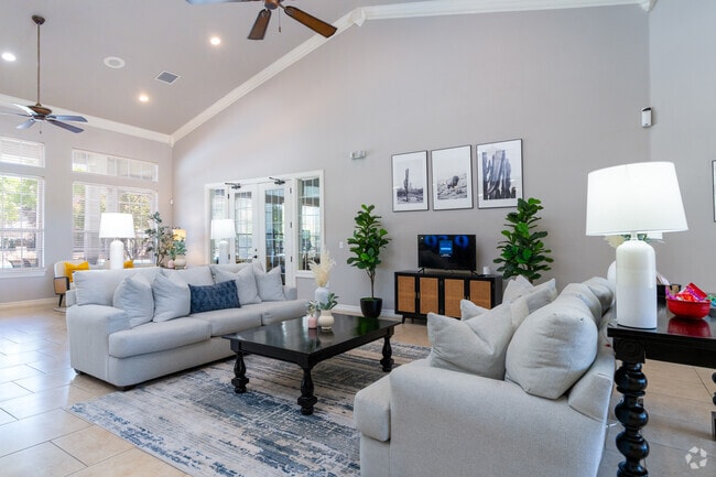 Clubhouse - Forty 649