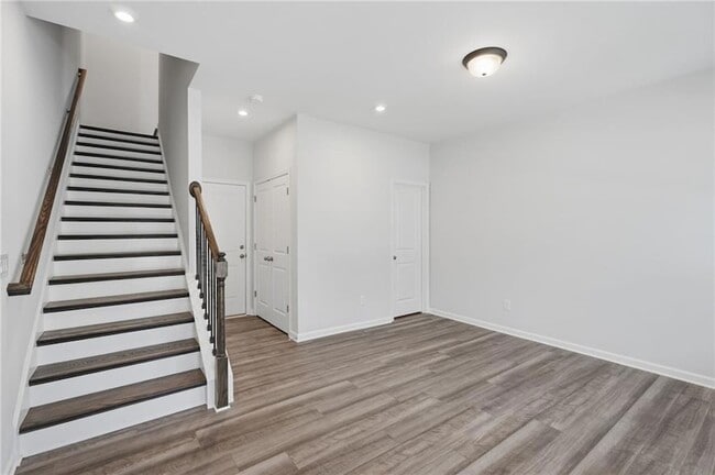 Building Photo - 1422 Creekside Cir NW