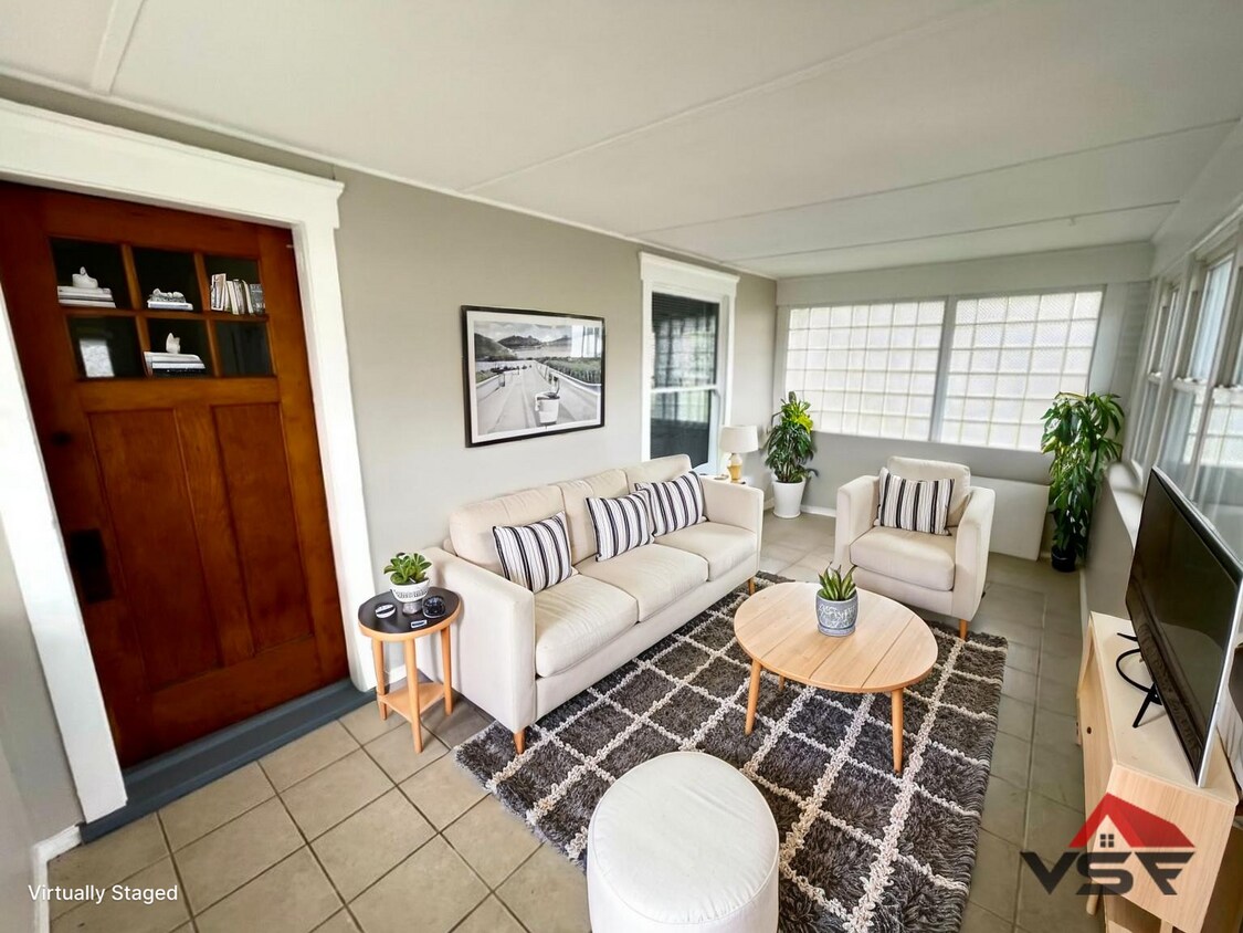 Foto principal - Spacious 3Bd; 1Ba Single Family Home