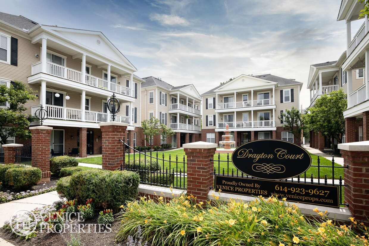 Foto principal - Three Bedroom with Garage near Grandview