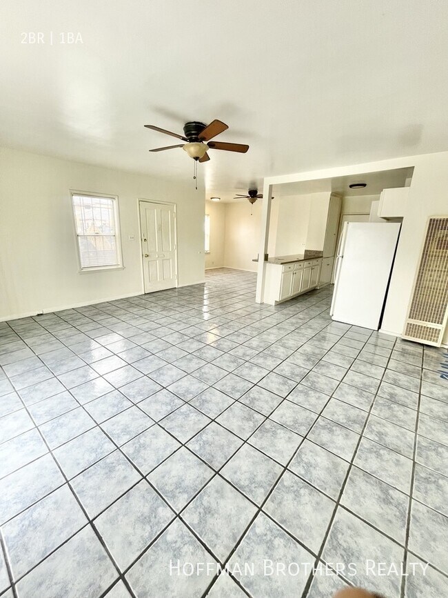 Foto del edificio - 2838 W Vernon Ave