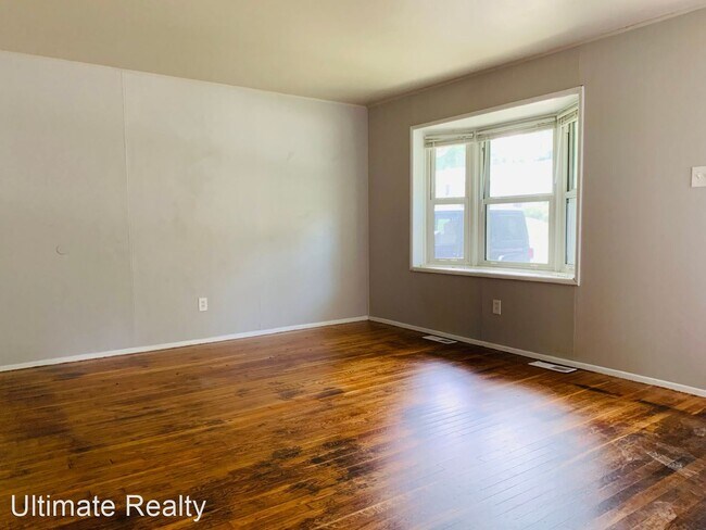 Foto del edificio - 3 br, 1 bath House - 5130 Ville Maria Ln.