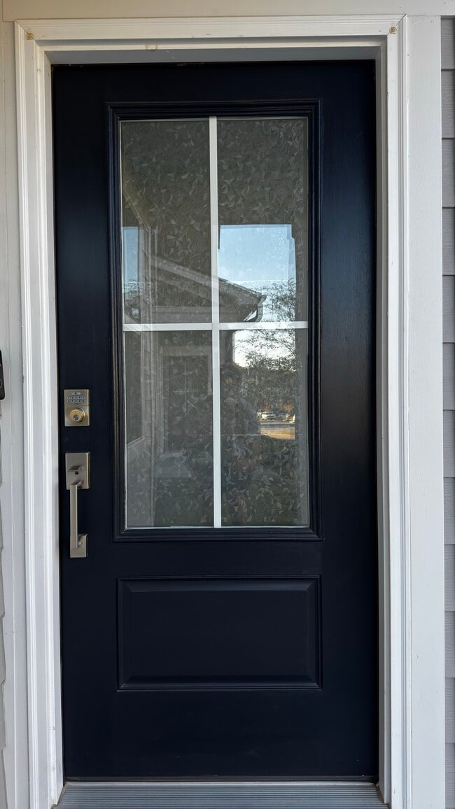 Building Photo - 806 Courting St