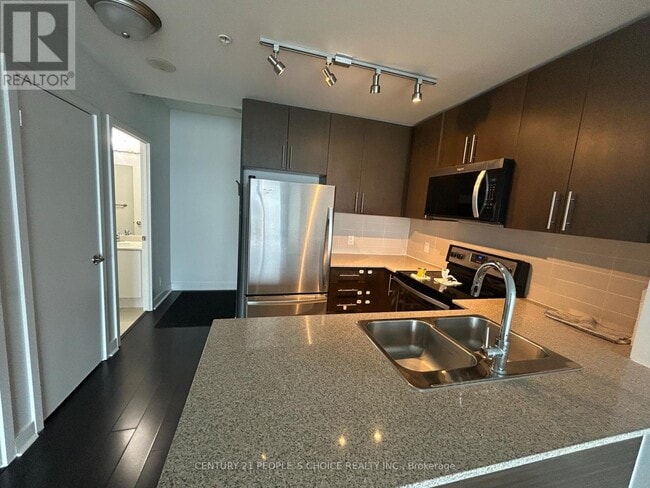 Building Photo - 3985 Grand Park Dr