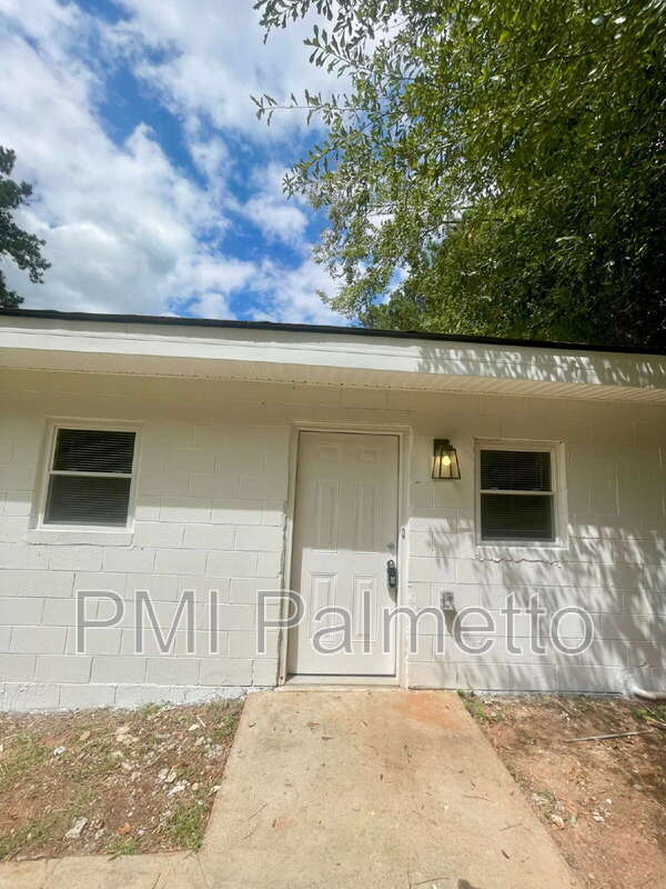 Building Photo - 2282 Old Camden Rd
