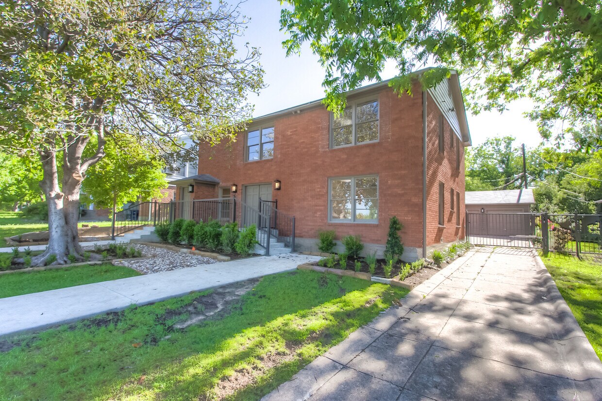 Primary Photo - Fantastic Remodel in a Perfect Location!