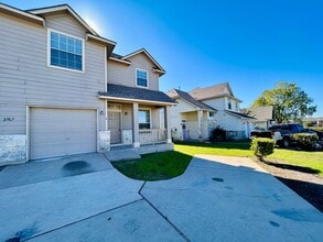 Building Photo - 2707 Westhampton Ct