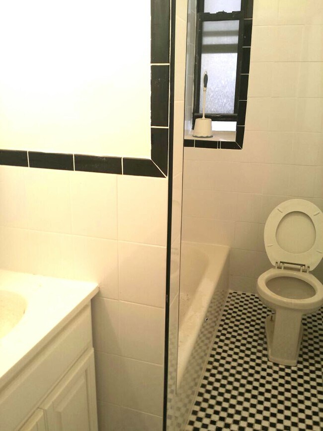 Foto del edificio - 905 43rd St