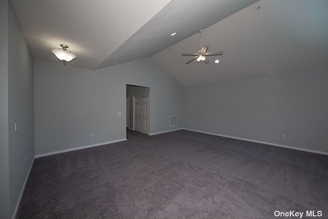 Foto del edificio - 15 Fairfield Ln