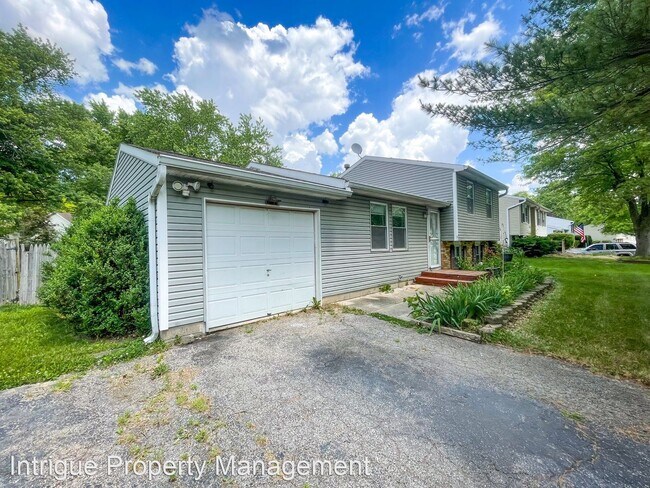 Foto del edificio - 3 br, 1.5 bath House - 11220 Whistler Dr