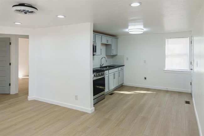 Foto del edificio - 2412 SE 47th St
