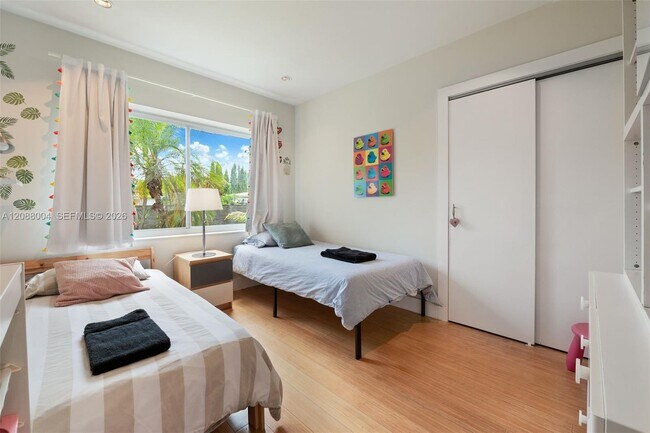 Foto del edificio - 5800 SW 50th Terrace