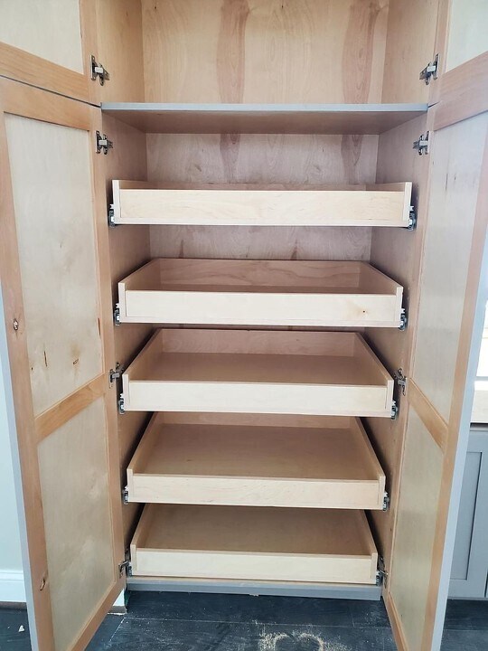 Despensa - 256 E Broadway