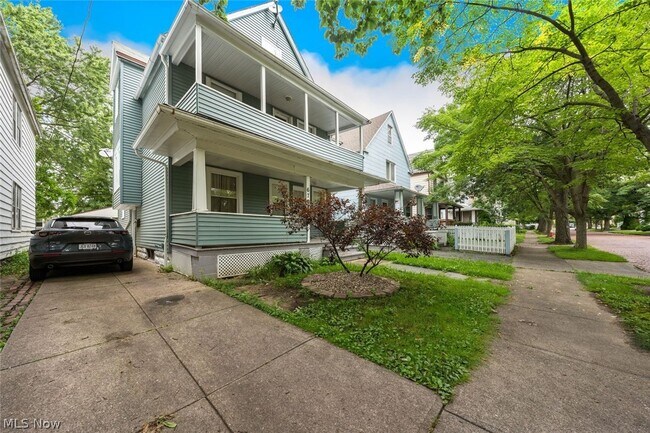 Foto del edificio - 6708 Fir Ave