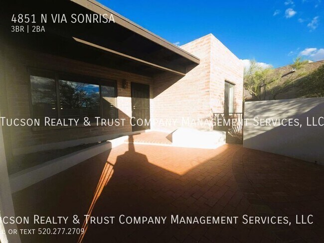 Foto del edificio - 4851 Vía Sonrisa