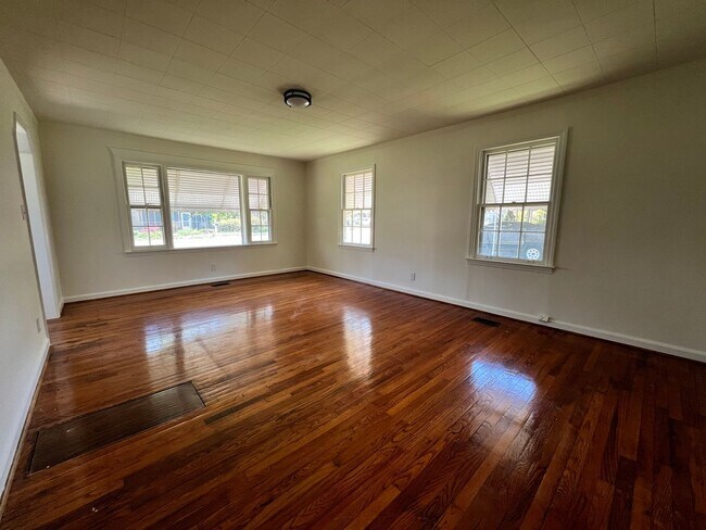 Foto del edificio - 1407 S Moore Rd