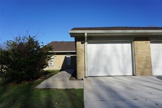 Building Photo - 1915 Normal Park Dr