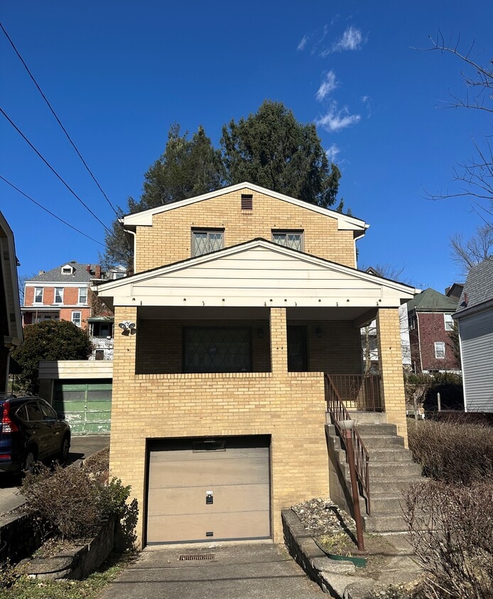 773 Loretta St, Pittsburgh, PA 15217 House for Rent in Pittsburgh, PA