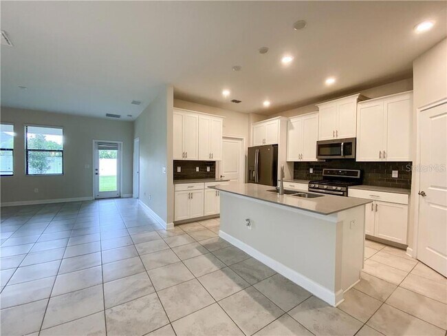 Foto del edificio - 15257 Night Heron Dr