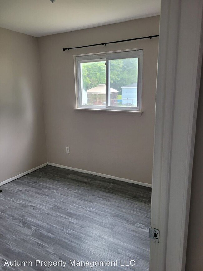 Building Photo - 3 br, 1 bath House - 24622 Tuscany St