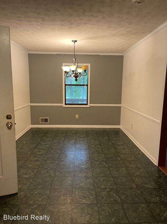 Building Photo - 4 br, 2 bath House - 668 Airline