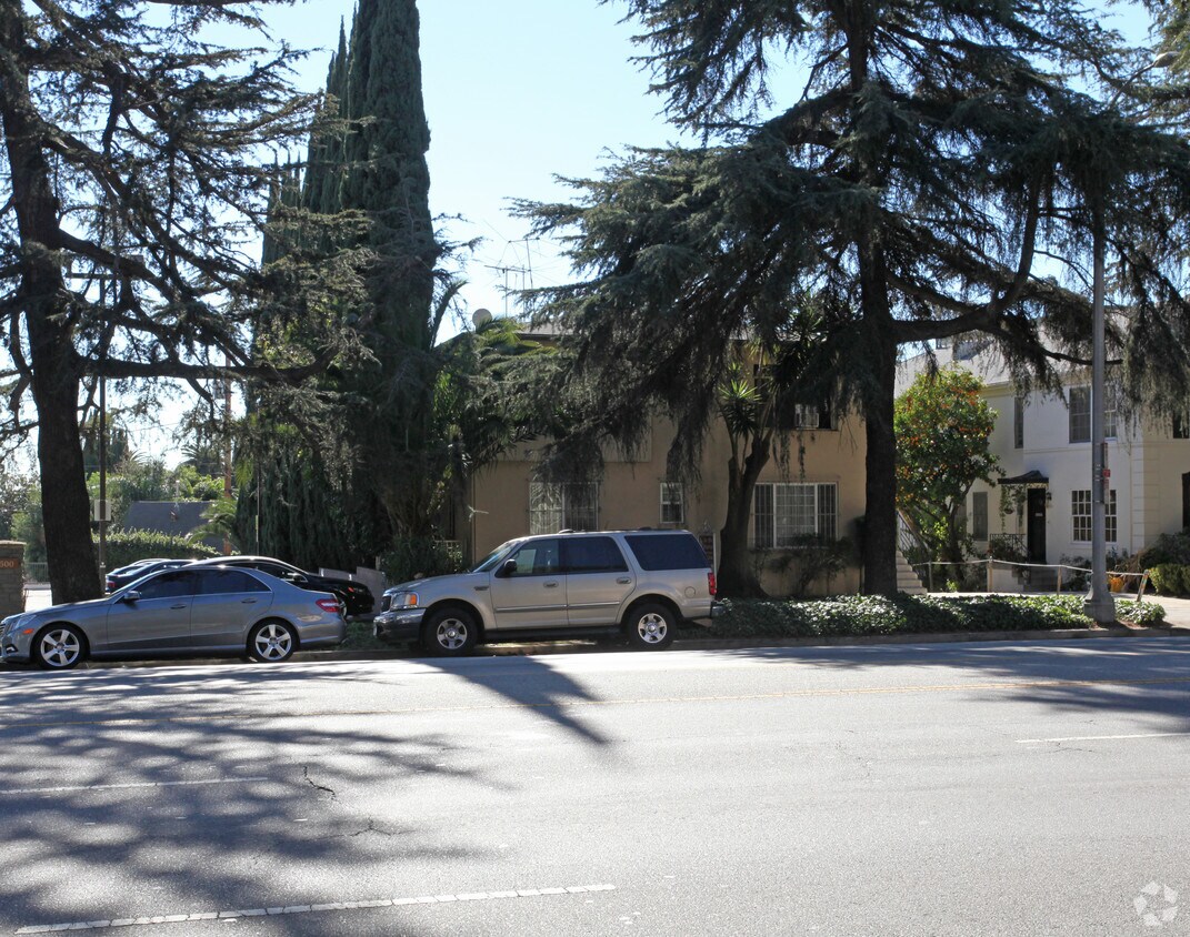 Building Photo - 4518 Los Feliz Blvd