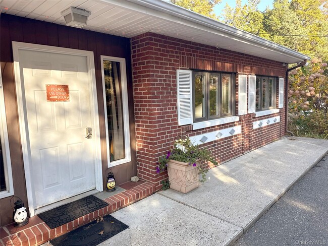 Foto del edificio - 140 Berg Ave