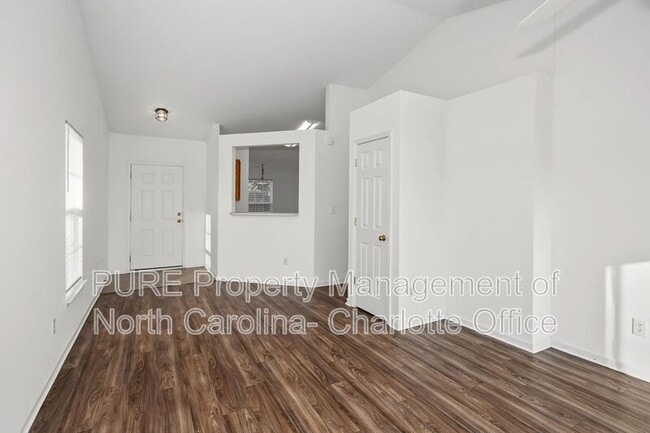 Building Photo - 2910 Bridgeville Ln