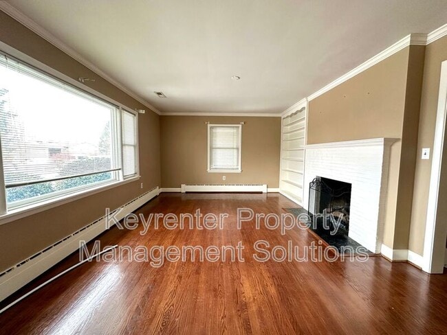 Building Photo - 1612 Brunswick Rd