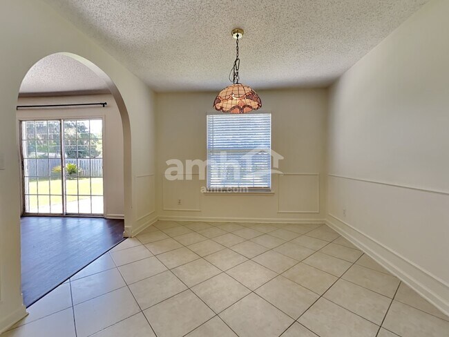 Foto del edificio - 7212 Glendyne Dr S