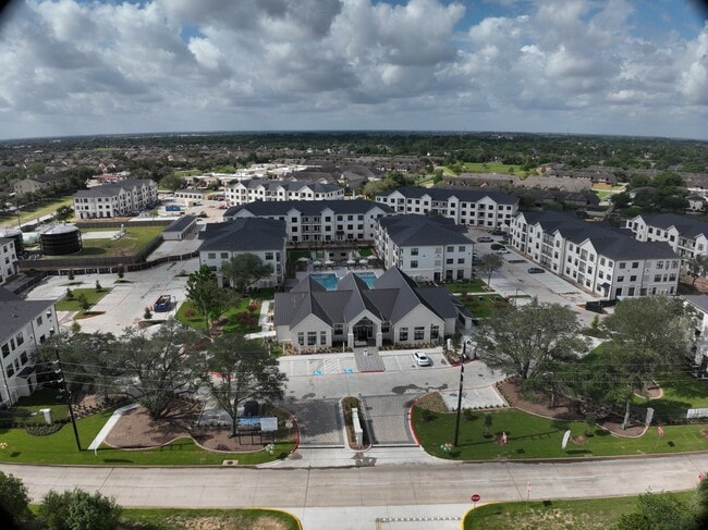 3D Exterior - Lenox Katy Grove