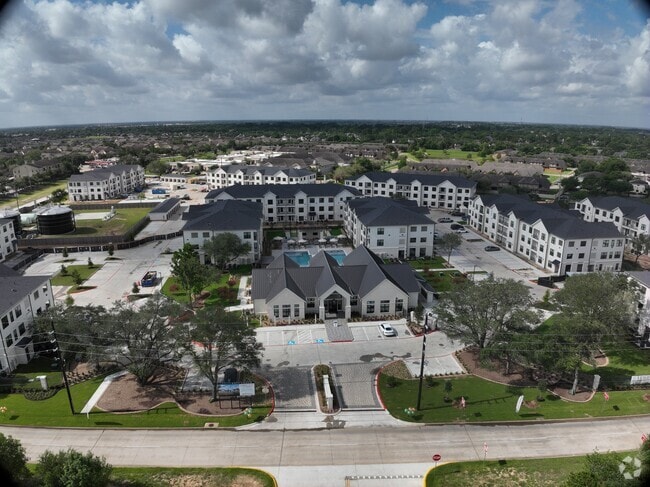 3D Exterior - Lenox Katy Grove